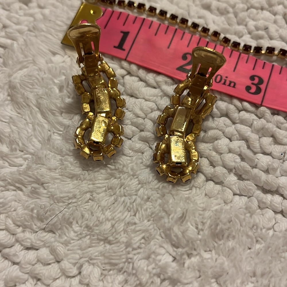 Vintage Gold and Red Jewelry Set - Picture 6 of 7